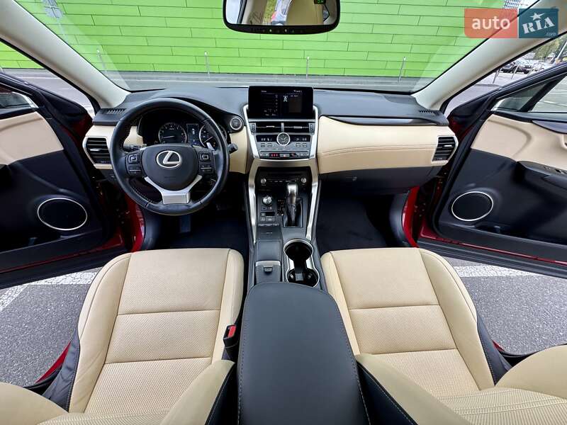 Позашляховик / Кросовер Lexus NX 2019 в Києві