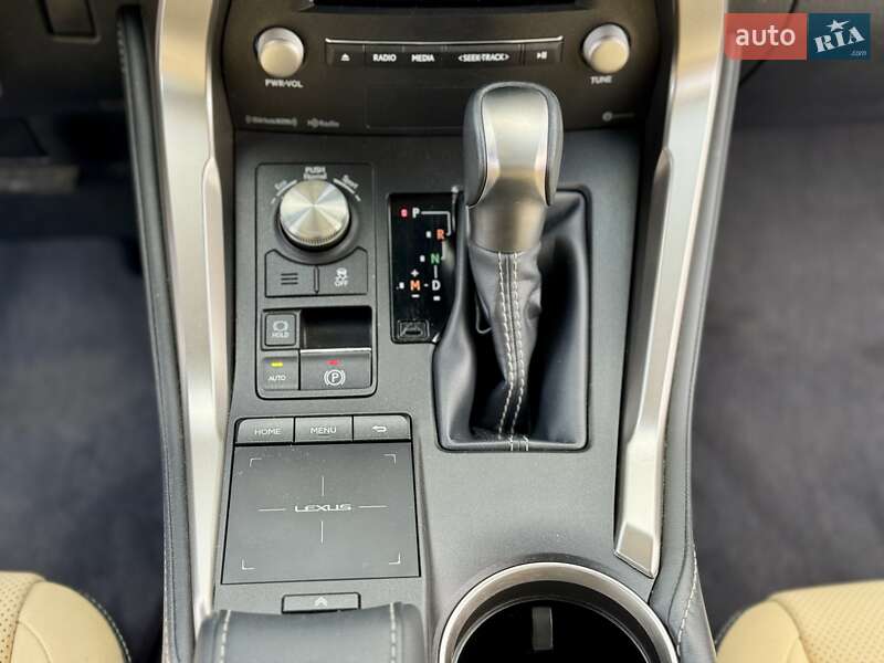 Позашляховик / Кросовер Lexus NX 2019 в Києві