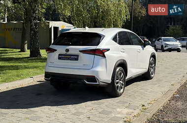 Позашляховик / Кросовер Lexus NX 2018 в 