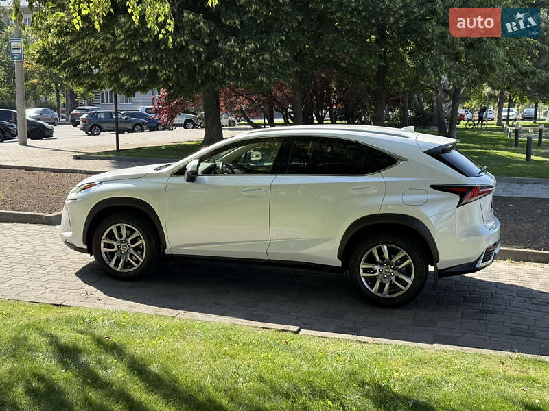 Внедорожник / Кроссовер Lexus NX 2018 в Днепре