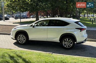 Позашляховик / Кросовер Lexus NX 2018 в 