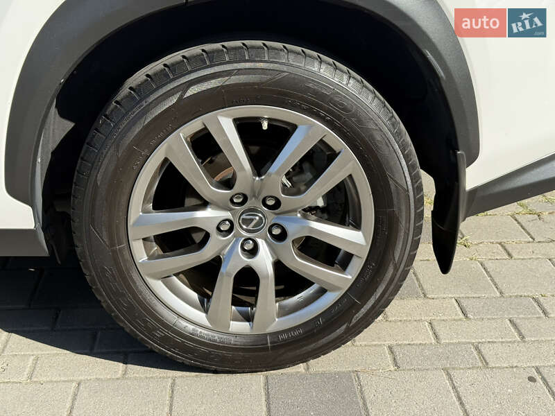 Внедорожник / Кроссовер Lexus NX 2018 в Днепре