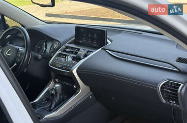 Позашляховик / Кросовер Lexus NX 2018 в 