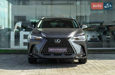 Позашляховик / Кросовер Lexus NX 2023 в 