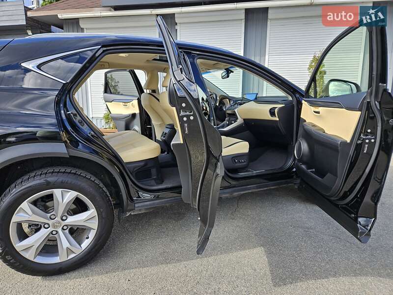 Позашляховик / Кросовер Lexus NX 2016 в Києві