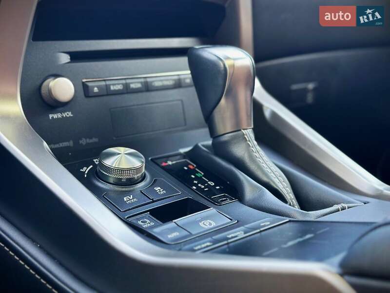 Внедорожник / Кроссовер Lexus NX 2019 в Киеве