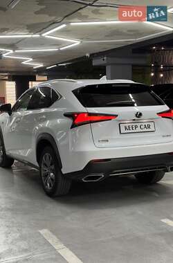 Позашляховик / Кросовер Lexus NX 2018 в 