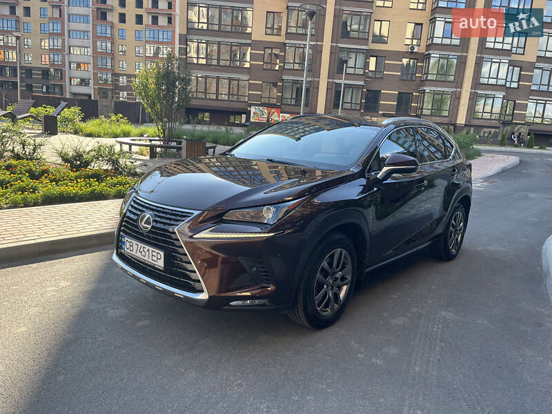 Позашляховик / Кросовер Lexus NX 2018 в Чернігові
