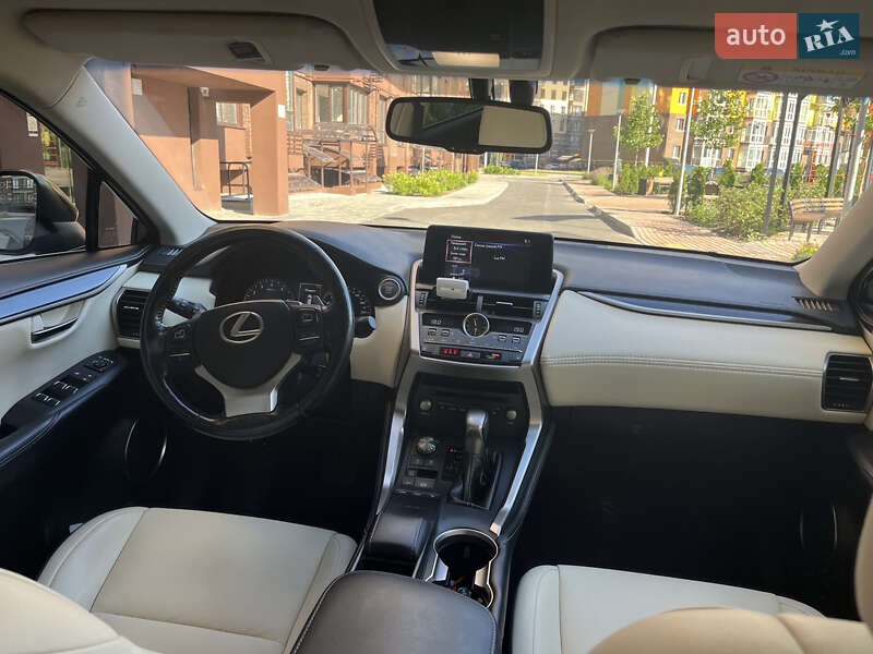 Позашляховик / Кросовер Lexus NX 2018 в Чернігові