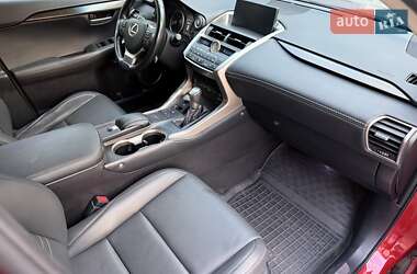 Позашляховик / Кросовер Lexus NX 2016 в 