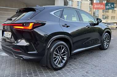 Внедорожник / Кроссовер Lexus NX 2022 в 