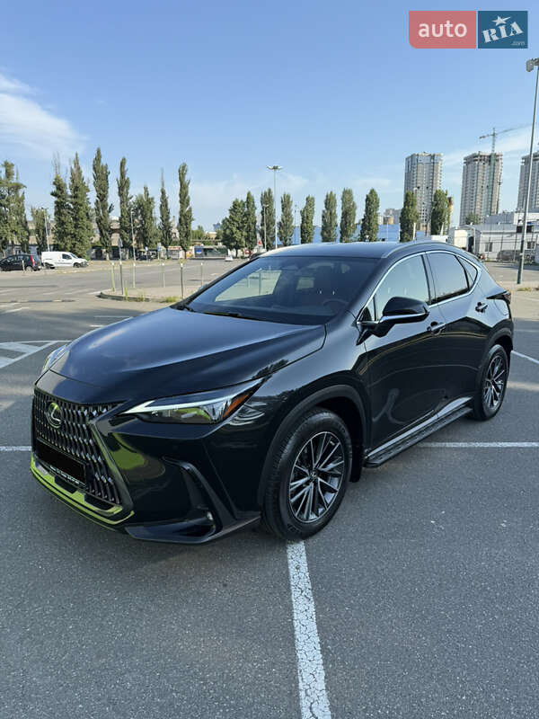 Внедорожник / Кроссовер Lexus NX 2022 в 