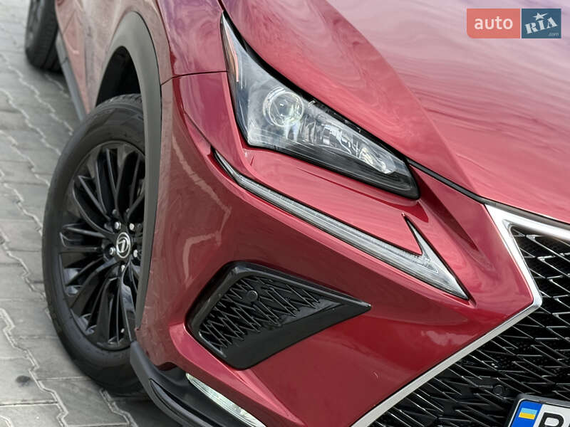 Позашляховик / Кросовер Lexus NX 2016 в Кривому Розі