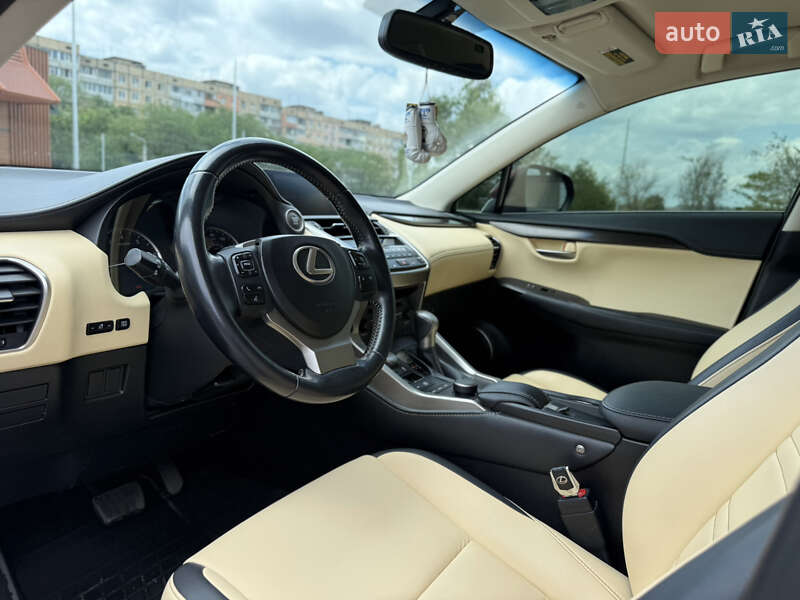 Позашляховик / Кросовер Lexus NX 2016 в Кривому Розі