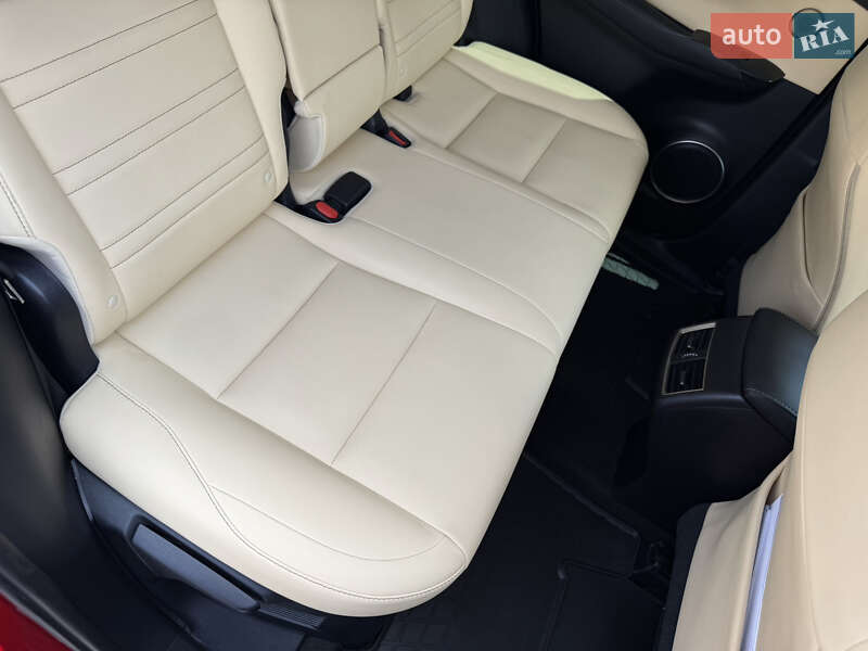 Позашляховик / Кросовер Lexus NX 2016 в Кривому Розі