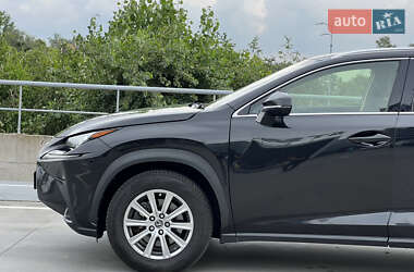 Внедорожник / Кроссовер Lexus NX 2018 в 