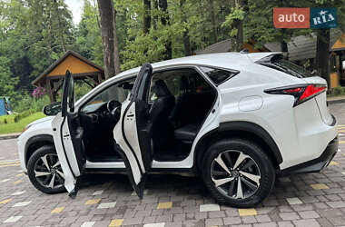 Внедорожник / Кроссовер Lexus NX 2019 в 