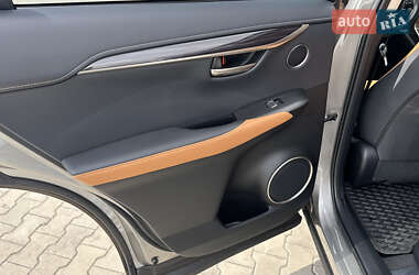 Внедорожник / Кроссовер Lexus NX 2020 в 