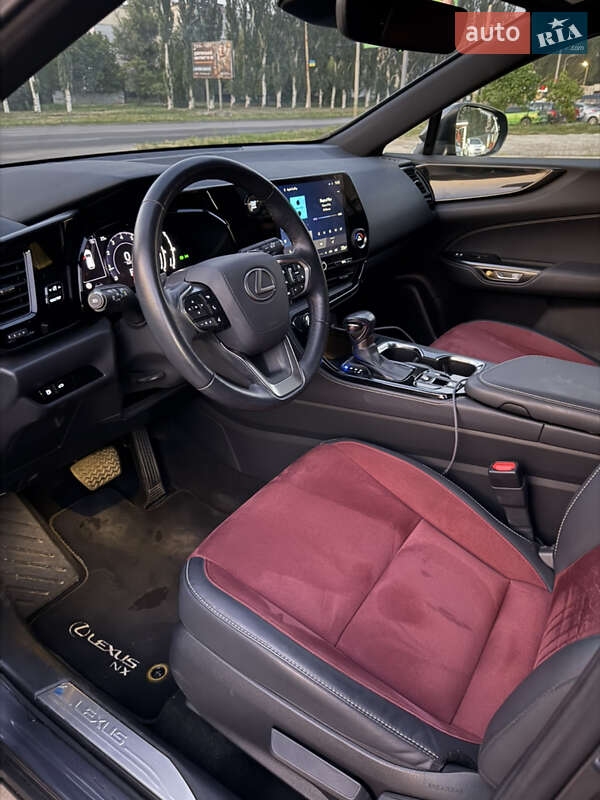 Внедорожник / Кроссовер Lexus NX 2022 в Павлограде