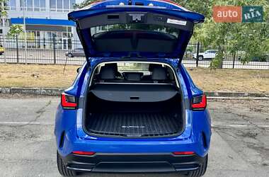 Позашляховик / Кросовер Lexus NX 2022 в 