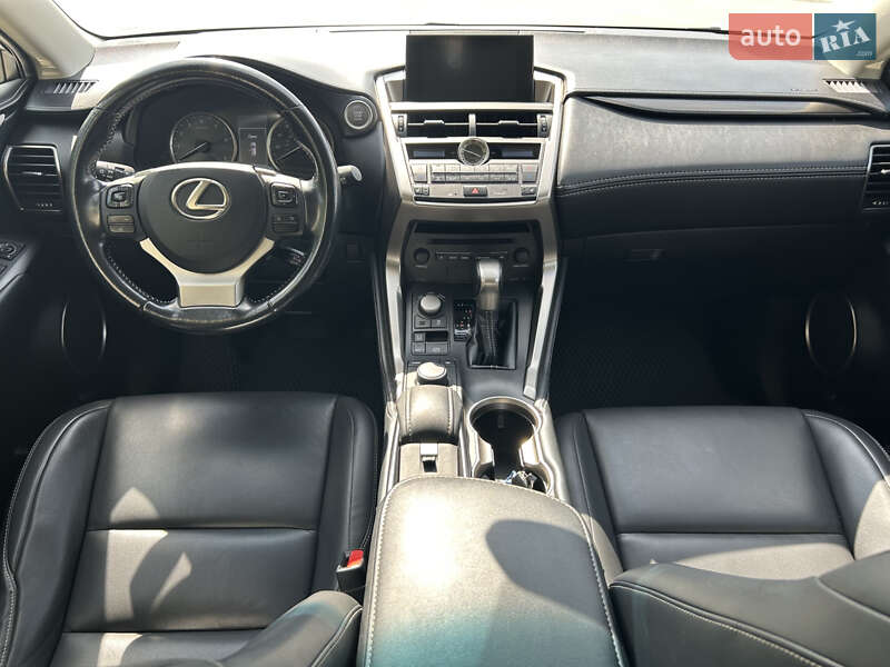 Внедорожник / Кроссовер Lexus NX 2017 в Киеве
