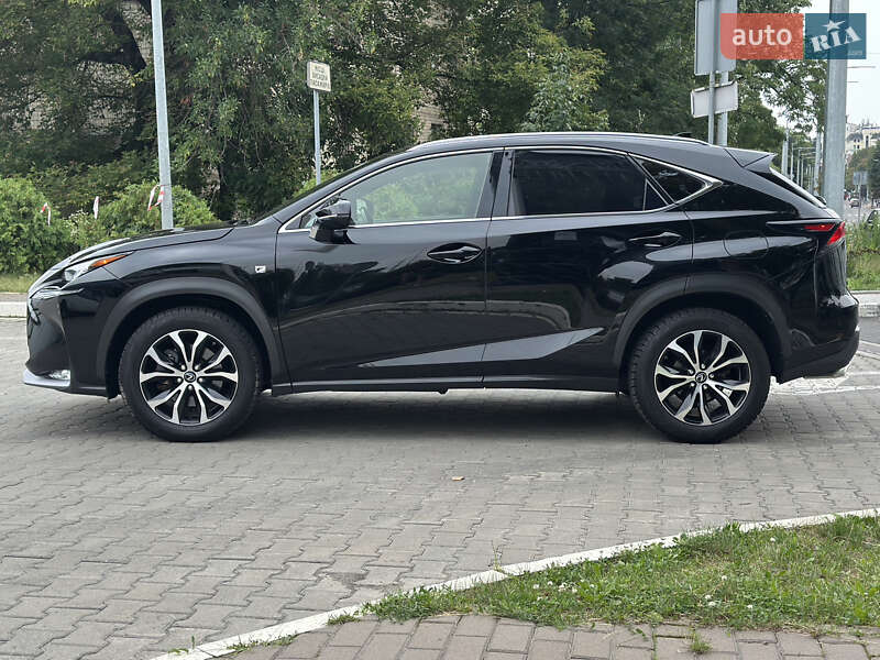 Внедорожник / Кроссовер Lexus NX 2017 в Киеве