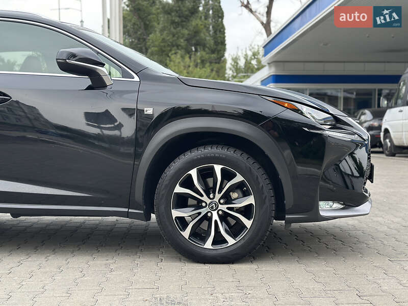 Внедорожник / Кроссовер Lexus NX 2017 в Киеве