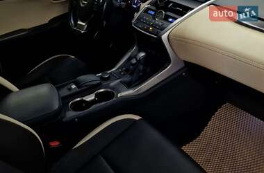 Внедорожник / Кроссовер Lexus NX 2015 в 