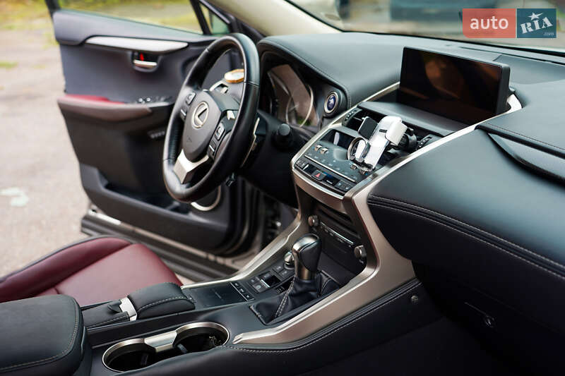 Внедорожник / Кроссовер Lexus NX 2019 в Житомире