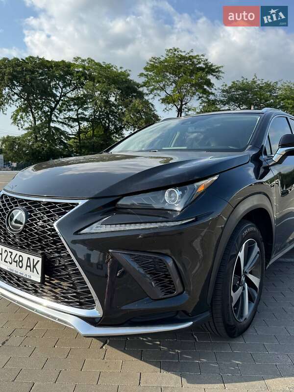 Внедорожник / Кроссовер Lexus NX 2018 в Одессе