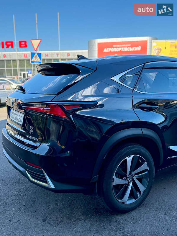 Внедорожник / Кроссовер Lexus NX 2020 в Одессе
