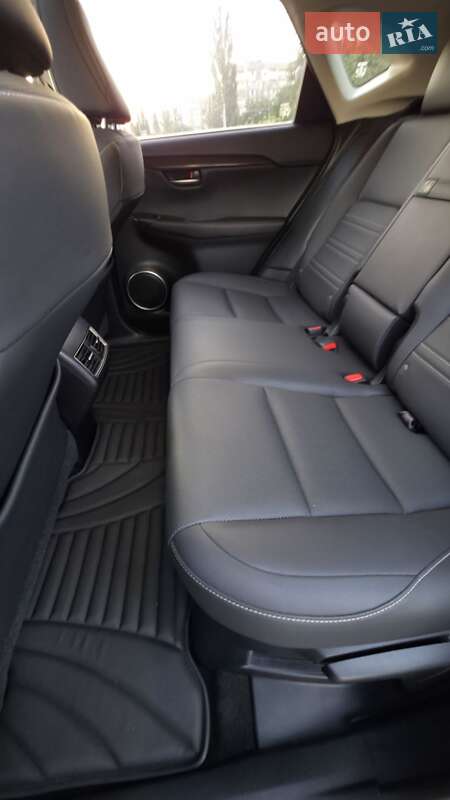 Внедорожник / Кроссовер Lexus NX 2018 в Киеве