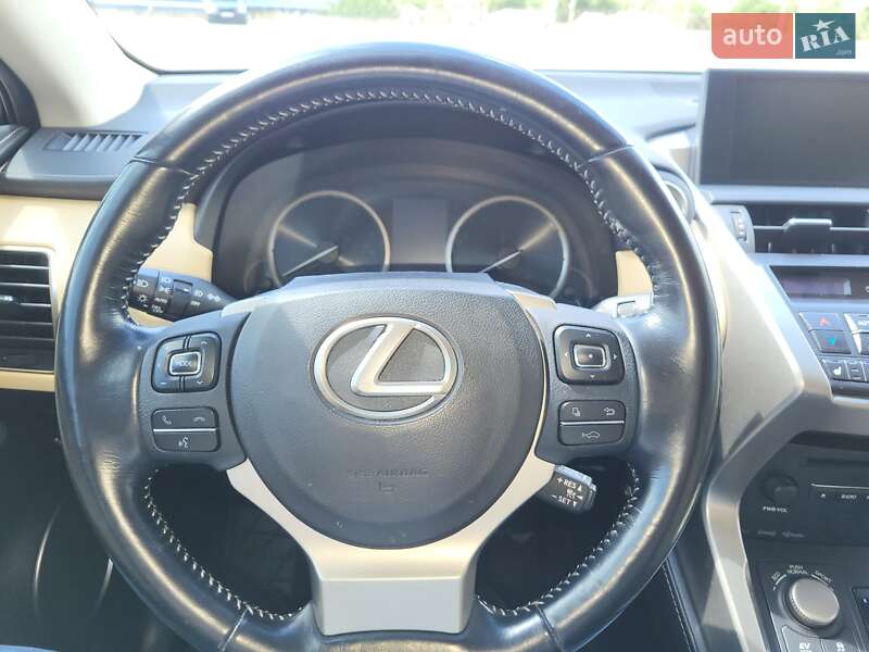 Внедорожник / Кроссовер Lexus NX 2017 в Харькове