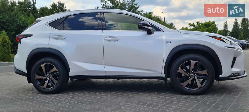 Внедорожник / Кроссовер Lexus NX 2021 в Черкассах