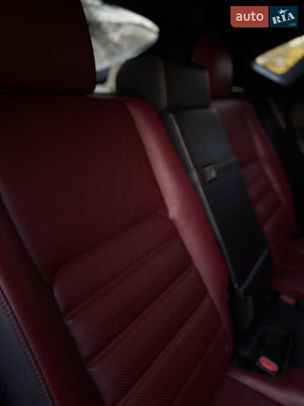 Внедорожник / Кроссовер Lexus NX 2015 в Золотоноше