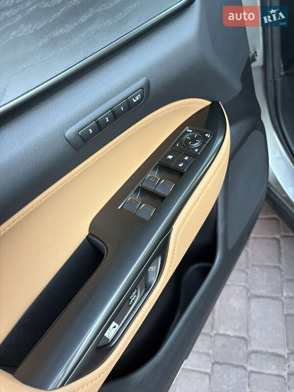 Позашляховик / Кросовер Lexus NX 2022 в Дніпрі