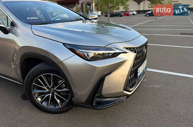 Внедорожник / Кроссовер Lexus NX 2022 в 