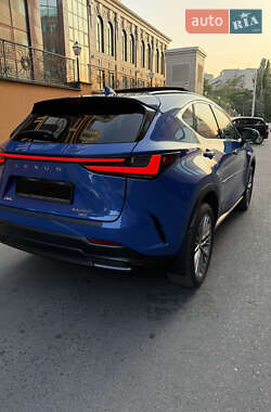 Внедорожник / Кроссовер Lexus NX 2022 в 