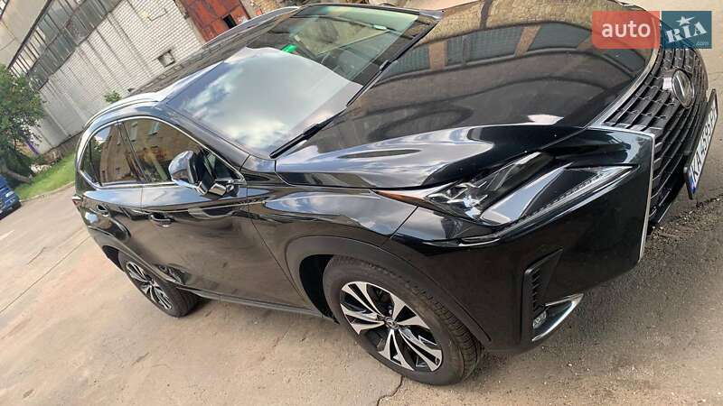 Lexus NX 2017
