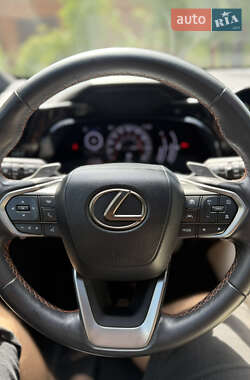 Внедорожник / Кроссовер Lexus NX 2023 в 