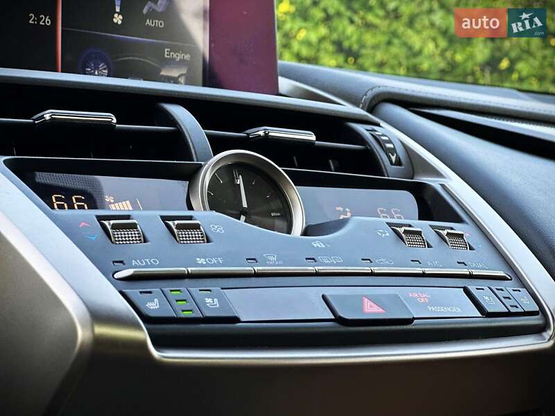 Внедорожник / Кроссовер Lexus NX 2017 в Киеве