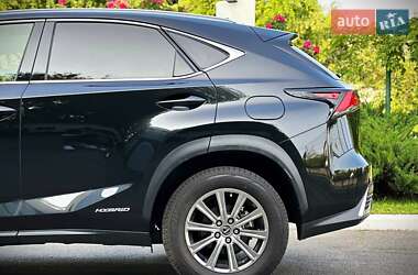 Внедорожник / Кроссовер Lexus NX 2019 в 