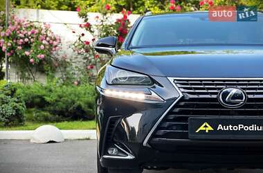 Внедорожник / Кроссовер Lexus NX 2019 в 
