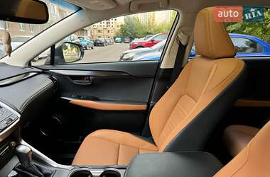 Внедорожник / Кроссовер Lexus NX 2019 в 