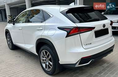 Внедорожник / Кроссовер Lexus NX 2018 в 