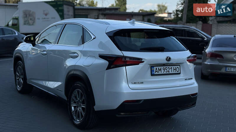 Внедорожник / Кроссовер Lexus NX 2014 в Житомире