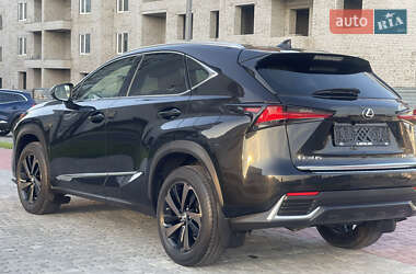 Внедорожник / Кроссовер Lexus NX 2021 в 