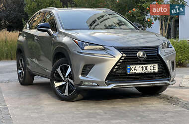 Внедорожник / Кроссовер Lexus NX 2020 в 