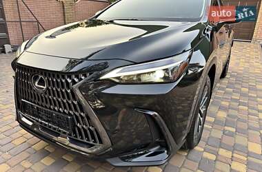 Внедорожник / Кроссовер Lexus NX 2022 в 