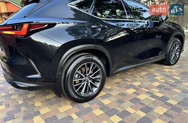 Внедорожник / Кроссовер Lexus NX 2022 в 